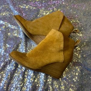Brown leather lucky brand ankle boots